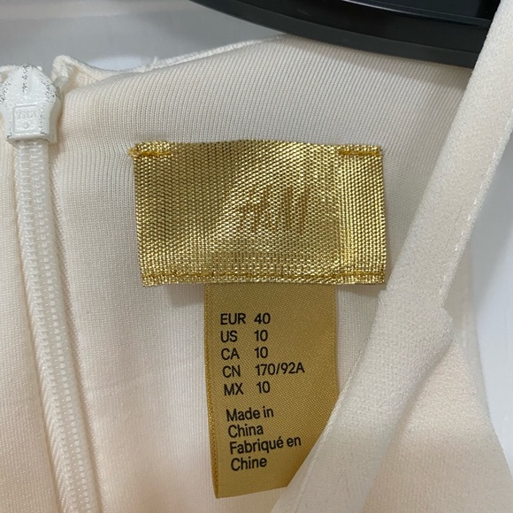 H&M Cream Crop Tank Top - Picture 3 of 6